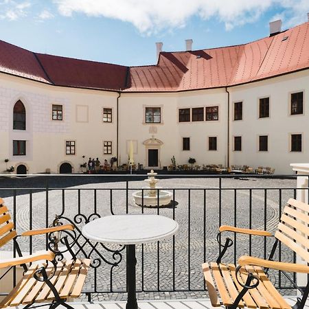Palace Art Hotel Pezinok Exterior foto